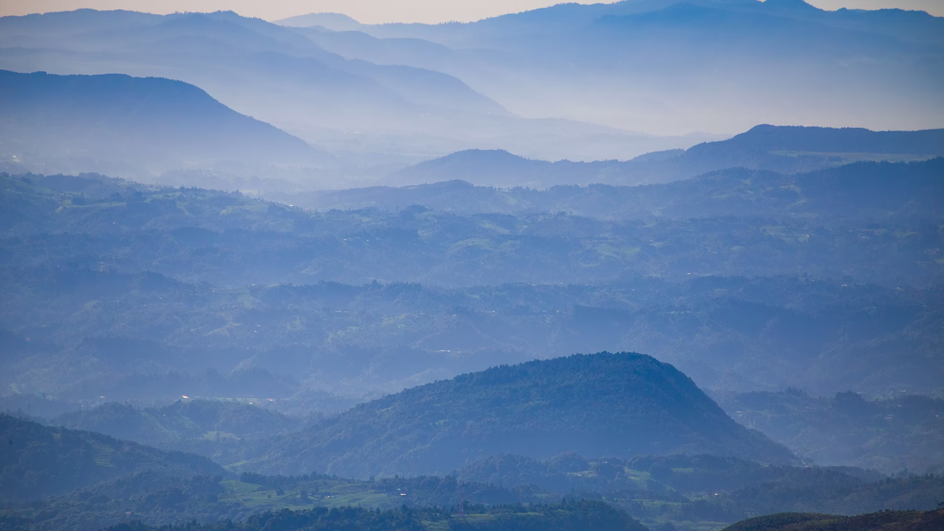 sierra-con-neblina sierra-con-neblina